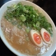ラーメン（背脂少なめ）+ねぎ多め+味玉