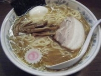 「ラーメン（大￥650）ゆで玉子（￥50）」@大勝軒 十五夜 新宿御苑店の写真