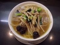 「チャーシュー入りもやしメン」@富泰楼麺房の写真