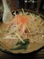 「味玉味噌ラーメン 大盛 ￥800」@麺処くるりの写真