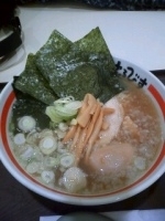 「醤油 海苔・味玉 ラーメン」@極みとんこつ 極 えるびす ラゾーナ川崎プラザ店の写真