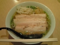 「特ぶたちゃーしゅー醤油ラーメン / 750円」@創作ラーメン 龍舞の写真
