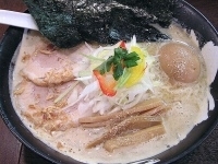 「特選札幌白味噌らーめん（こってり）」@北海豚骨麺屋 銀鈴の写真