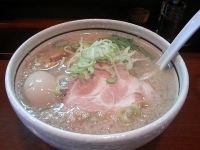 「こってり醤油 味玉らーめん」@麺屋 旬の写真