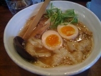 「特製らーめん（980円）」@神泉のらぁめん屋 うさぎの写真