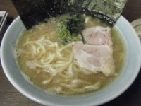 「ラーメン（￥600）キャベチャー（￥100）」@吉祥寺 武蔵家の写真