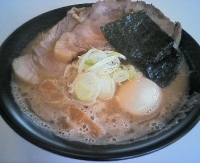 「ラーメン+味玉+チャーシュー一枚（￥900）」@麺屋 一心の写真