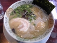 「らーめん+味玉」@博多長浜らーめん 楓神の写真