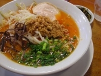 「辛いまるきんラーメン750円辛したかな100円」@博多まるきんラーメン 金町店の写真