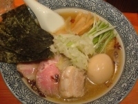 「香味鶏だし（あっさり）特製ラーメン 900円」@麺処 ほん田の写真