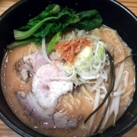 「味噌ラーメン・ずいずいずっころばし￥750+中盛り￥60 （24」@旬麺しろ八の写真