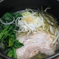 「塩らーめん（わさび付） 690円」@旬麺しろ八の写真