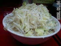 「小ラーメン豚入り+ヤサイ、ニンニク（750円）」@ラーメン二郎 桜台駅前店の写真