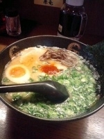 「自分仕立てラーメン（キクラゲ、青ネギ、玉子、海苔）」」@康竜 池袋西口店の写真