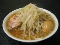 「小らーめん+味付玉子」@らーめん豚喜の写真