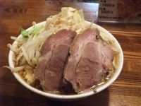 「新とんこつ+ねぎ増し（野菜増し）」@らぁめん大山 富士本店の写真