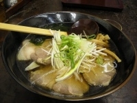 「しょうゆ（￥650）+メニューに出てなかったチャーシュートッピ（」@大五郎 本店の写真