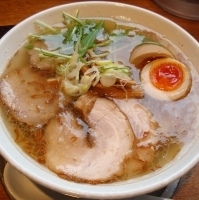 「塩ラーメン650円 + チャーシュー（忘れた） + 味玉100円」@麺家 ゐをりの写真