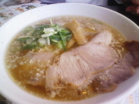 「背脂醤油ラーメン+手作り焼飯」@イベリコラーメン 小倉優子 岸和田店の写真