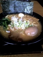 「醤油豚骨味玉ラーメン 800円」@一合舎 前橋店の写真