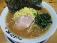 「ラーメン中盛 700円」@横浜家系ラーメン 武蔵境つばさ家の写真