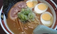 「醤油ラーメン700円 玉子100円」@なか甚の写真