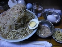 「ラーメン（750円）生玉子（50円）」@ラーメン富士丸 板橋南町店の写真