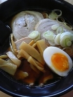 「トロチャーシューメン（醤油） 850円」@知ったかぶりの小ぶたの写真