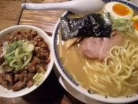 「ラーメン大盛+味玉+チャーシューごはん 750円+120円+12」@つじ田 神田御茶ノ水店の写真