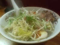 「野菜たっぷり塩らーめん」@塩らーめん専門 はるかぜの写真