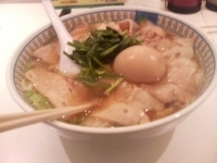 「小チャーシュー煮卵ラーメン（900円）」@どうとんぼり神座 新宿店の写真