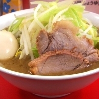 「チビらーめん+味玉」@らーめん 武丸の写真