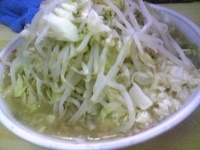 「普通盛 小（ヤサイダブル、ニンニクダブル）」@ラーメン二郎 品川店の写真