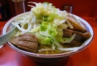 「小豚ラーメン（ニンニク・野菜）」@ラーメン二郎 仙川店の写真