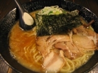 「ヨシベーラーメン正油（太麺）」@ラーメン ヨシベー 八千代店の写真