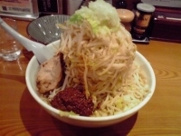 「魂麺（麺硬め、ニンニクなし）+大盛り+野菜×2」@常勝軒 伊勢崎総本店の写真