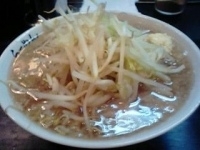 「正油（麺少な目、にんにく） 700円」@らーめん こじろう 526の写真