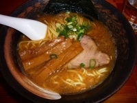 「らーめん 750円」@瞠 池袋店の写真