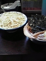 「全部入りつけ麺」@兎に角 松戸店の写真