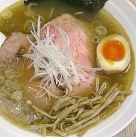 「しおらーめん￥650+チャーシュー1枚￥100」@燵家製麺の写真