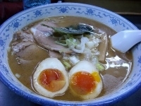 「らー麺+味玉」@近喜屋の写真