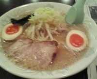 「とんこつたまごラーメン」@らーめん 一兆堂 江田店の写真
