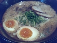 「藤平ラーメン 煮玉子」@らー麺 藤平 目黒店の写真