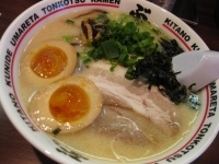 「ぶぅたまチャ￥920+替玉（バリカタ）￥100」@とんこつらーめん ぶぅ 館林店の写真