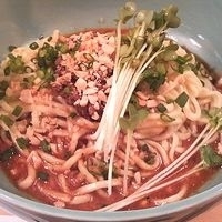 「正宗担々麺（汁なし） ￥850」@担々麺本舗 辣椒漢の写真