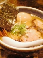 「中華そば（￥690）、大盛り（￥100増し）+味付け玉子（￥10」@中華そば しんの助の写真