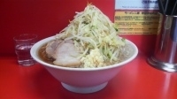 「大ラーメン（やさい、にんにく）￥700」@ラーメン二郎 神田神保町店の写真