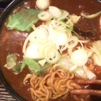 「カレーチーズらぁめん+大盛+ゆで野菜+ご飯」@らーめん大草原 本店の写真