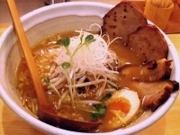 「味噌ラーメン￥600（手打ち麺）+チャーシュー￥100+半熟煮玉」@麺や 松の写真