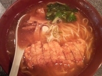 「排骨拉麺（大盛りタイムサービス）￥790」@万世パーコーメン 神田駅前店の写真